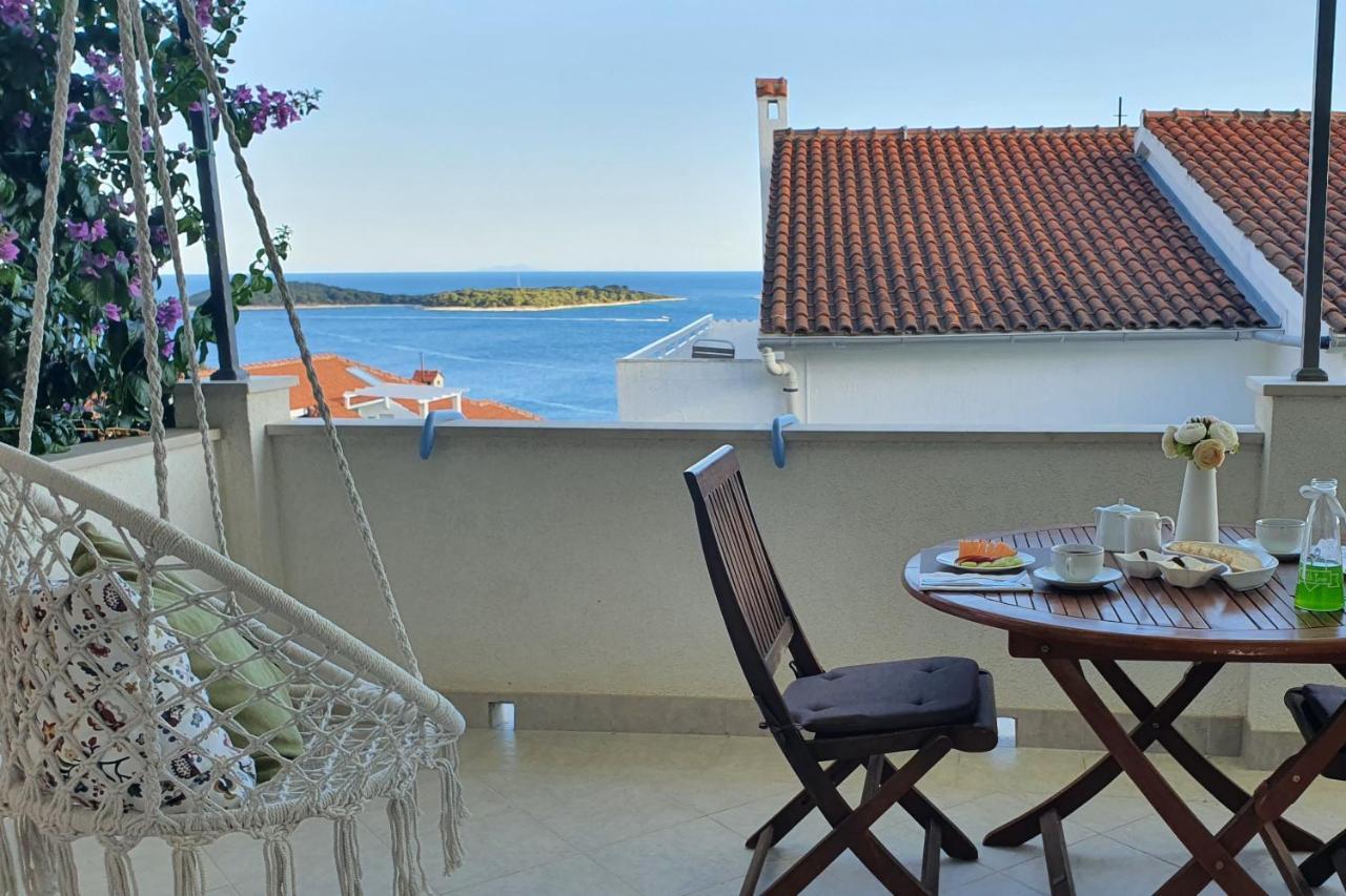 Apartments Roso - Zf Hvar Hvar Town Esterno foto