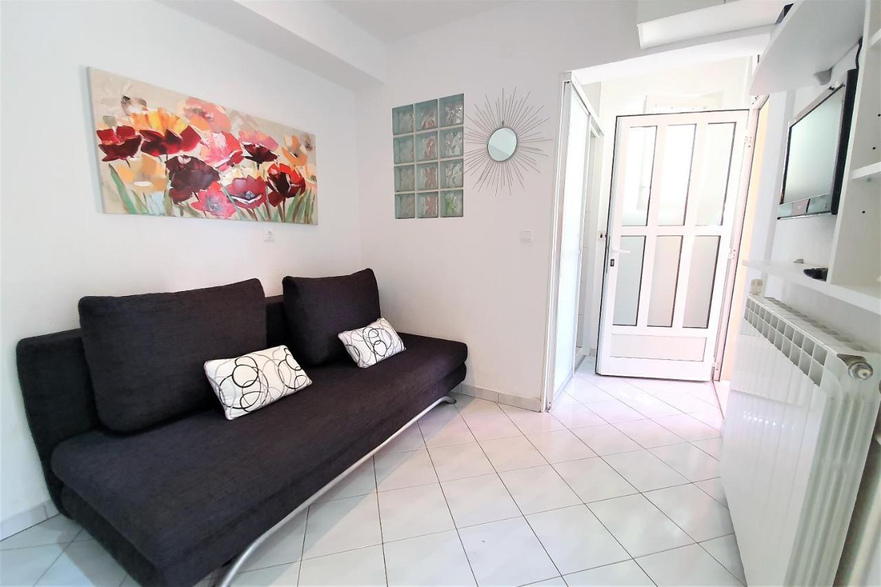 Apartments Roso - Zf Hvar Hvar Town Esterno foto