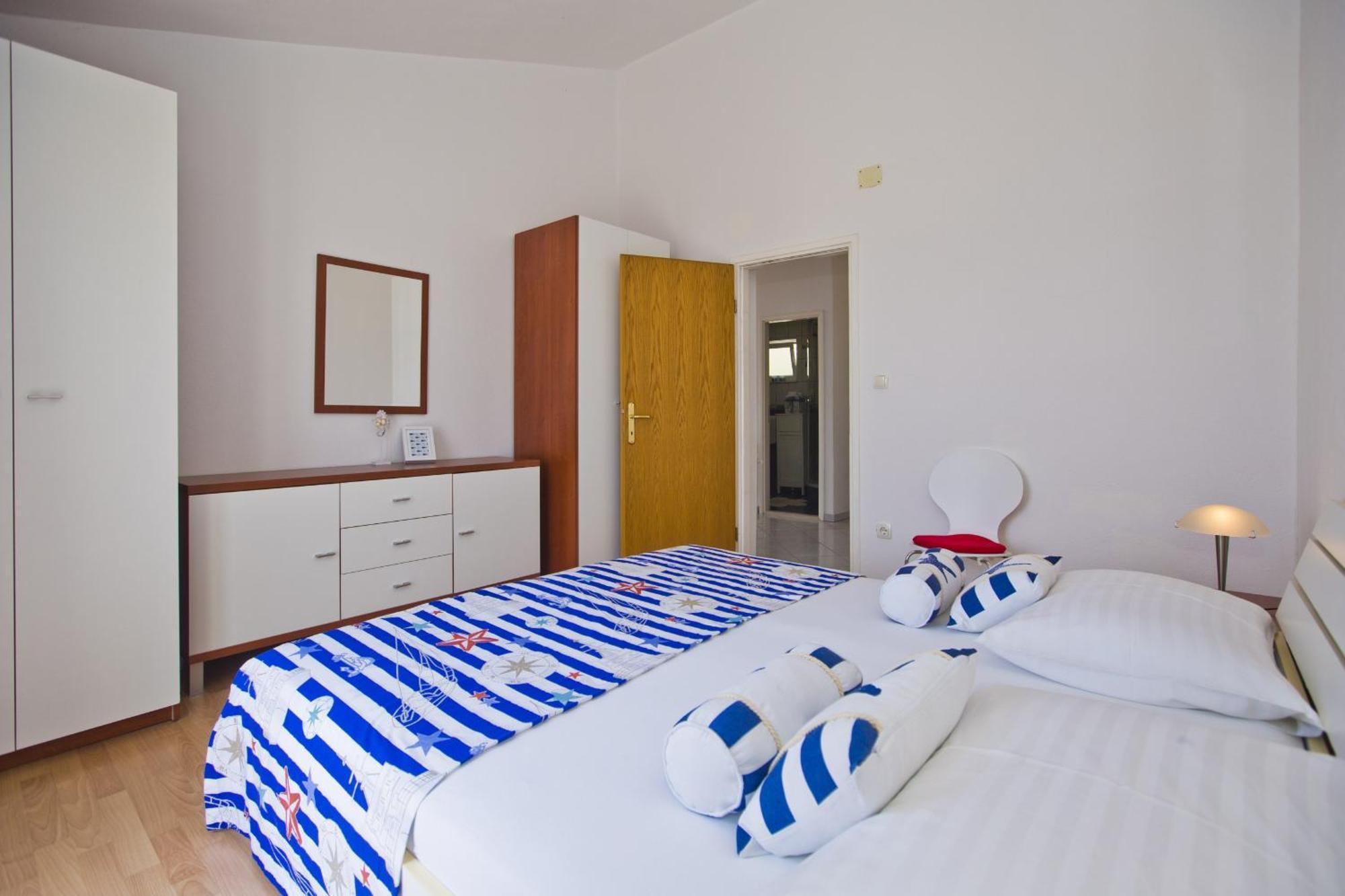 Apartments Roso - Zf Hvar Hvar Town Esterno foto