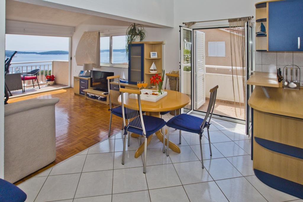 Apartments Roso - Zf Hvar Hvar Town Esterno foto