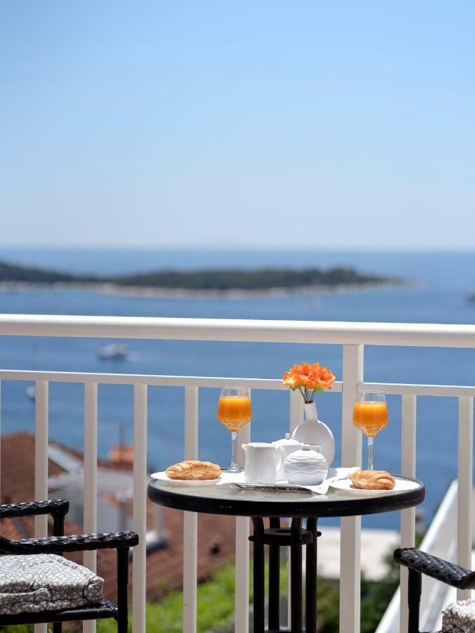 Apartments Roso - Zf Hvar Hvar Town Esterno foto